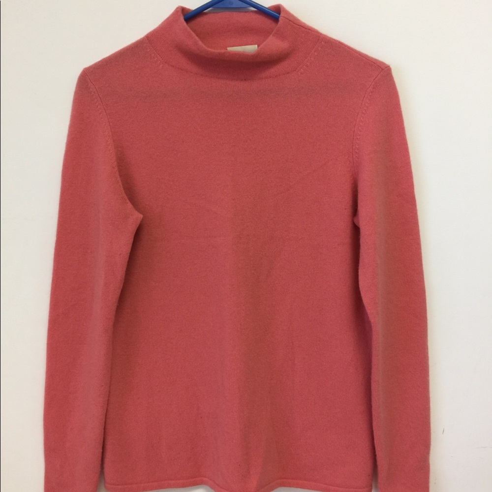 Neiman Marcus 100% Cashmere Coral Sweater
